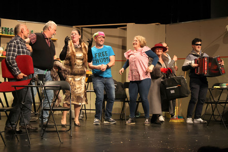 ŠTACJON komedija kulturnega društva RAK 32 FOTO LJUBO VUKELIČ